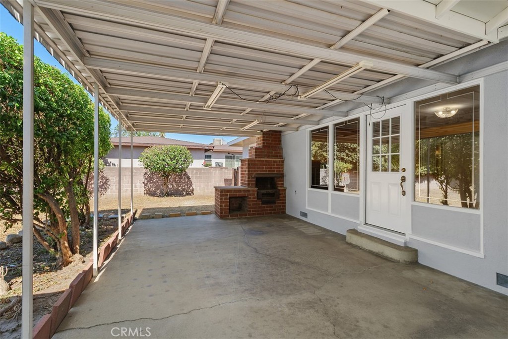 417 East Cornell Drive Rialto, CA 92376 - Photo 31 of 40