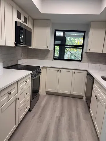 $2,500 | 1 Windrush Boulevard, Unit 103, Indian Rocks Beach, FL 33785