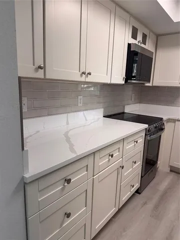 $2,500 | 1 Windrush Boulevard, Unit 103, Indian Rocks Beach, FL 33785