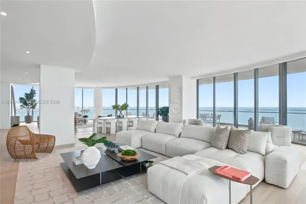 $8,999,000 | 175 Southeast 25th Road, Unit 3401/3402, Miami, FL 33129