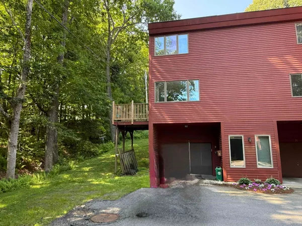 $255,000 | 23 Robin Way, Brattleboro, VT 05301