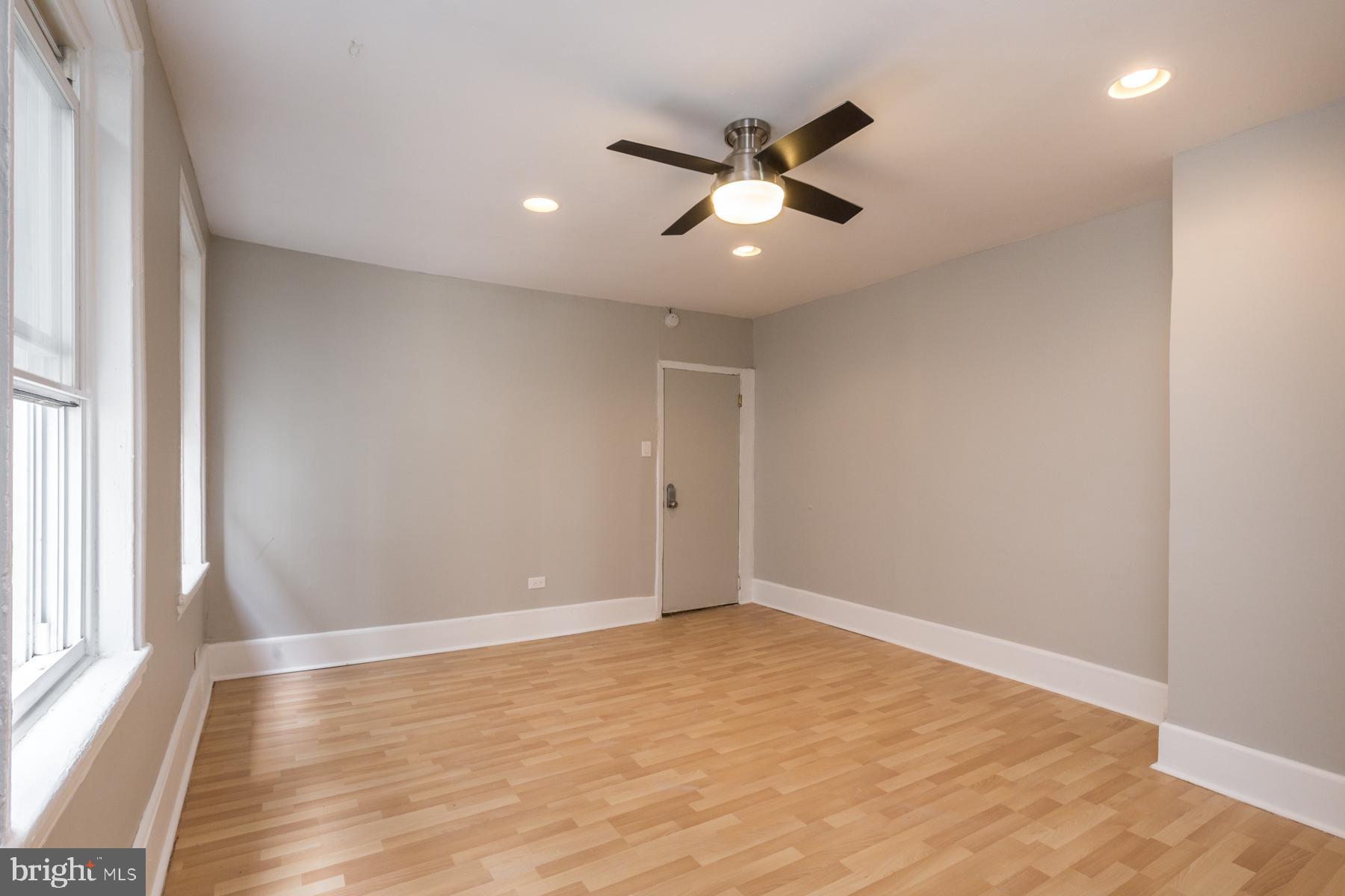 1202 North 7th Street, Unit 2R Philadelphia, PA 19122 - Photo 3 of 15