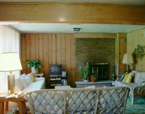 1049 Washington Road Mt. Lebanon, PA 15228 - Photo 6 of 8 Gallery Image 6