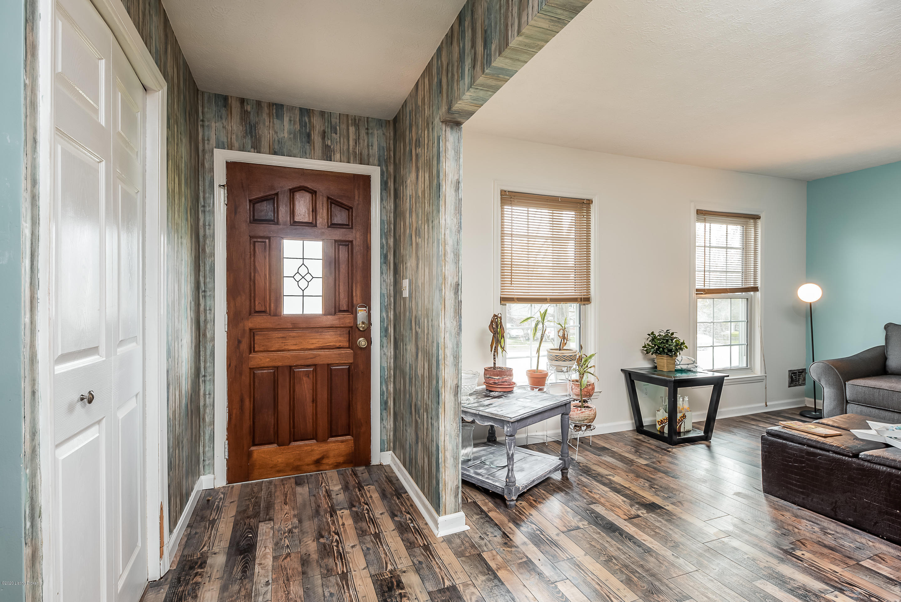 10311 St Rene Road Louisville, KY 40299 - Photo 6 of 31 DHi-6