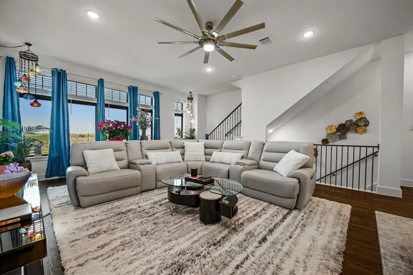 $3,900 | 802 Resort Drive, Rowlett, TX 75088