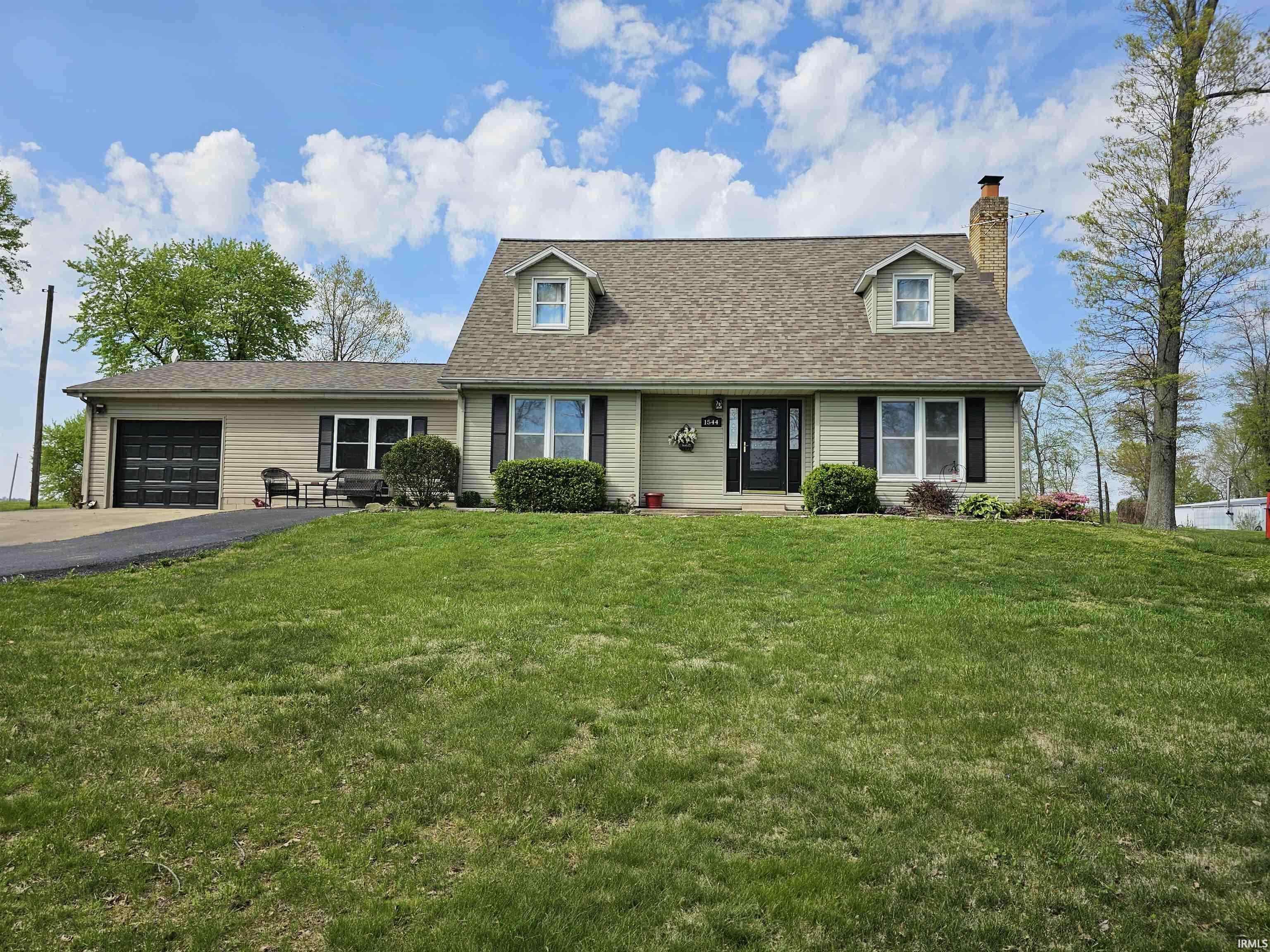 1544 East Degonia Road Boonville, IN 47601 - Photo 1 of 27