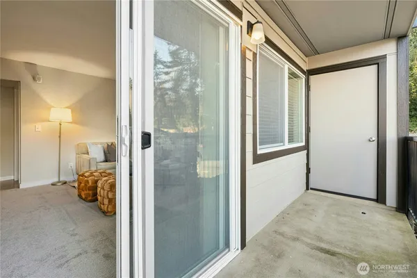 $330,000 | 9515 Northeast 180th Street, Unit C101, Bothell, WA 98011