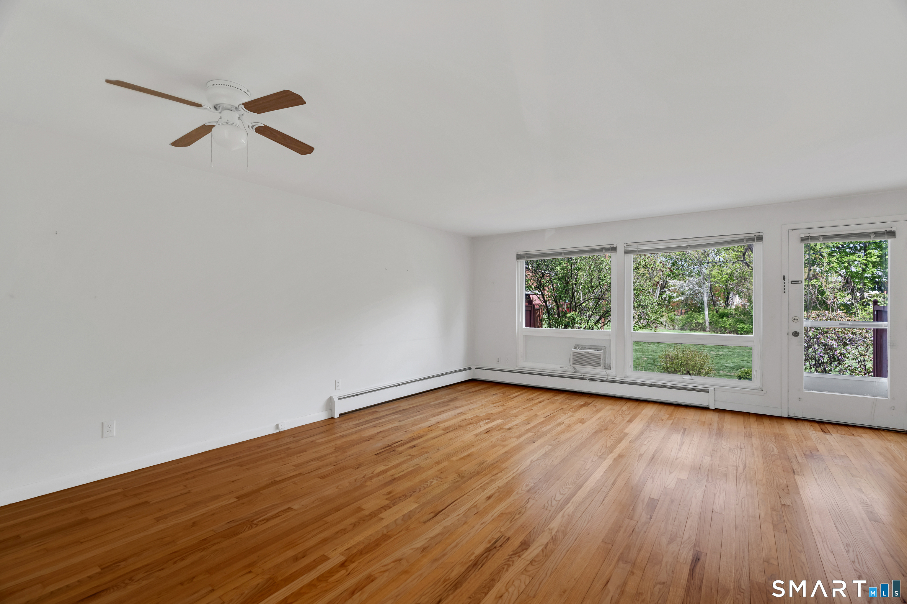 118 Centerbrook Road Hamden, CT 06518 - Photo 5 of 29