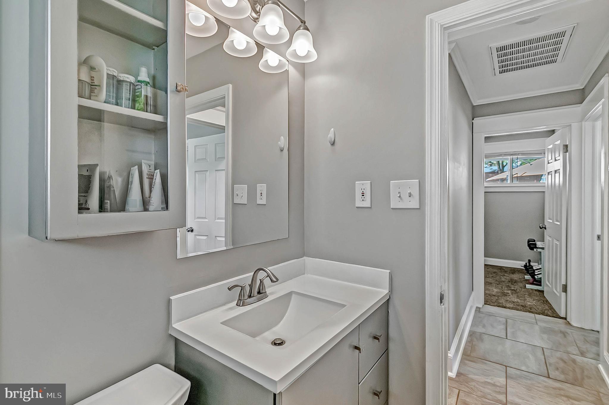 7207 Giles Place Springfield, VA 22150 - Photo 23 of 55