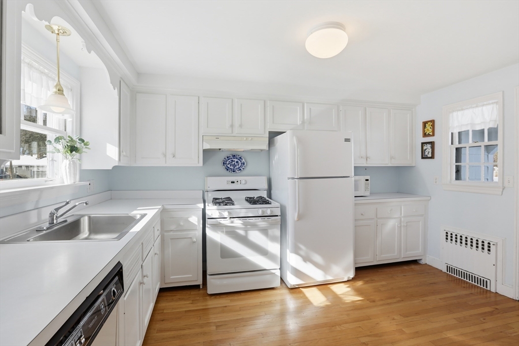 2 Canterbury Road Winchester, MA 01890 - Photo 12 of 33