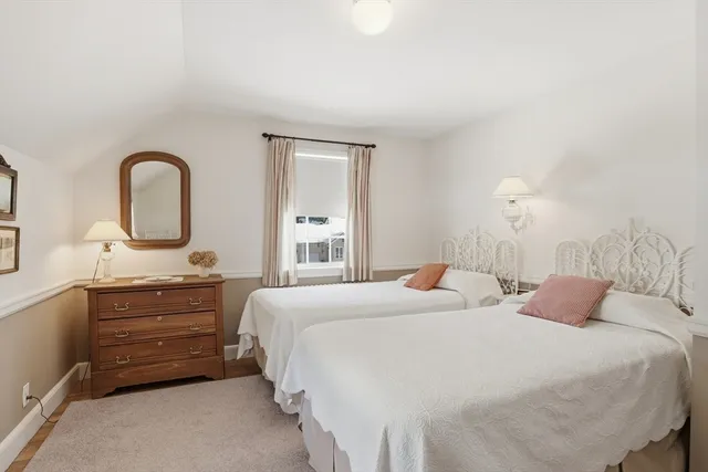 $1,399,000 | 2 Canterbury Road, Winchester, MA 01890