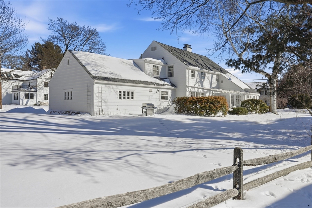 2 Canterbury Road Winchester, MA 01890 - Photo 3 of 33