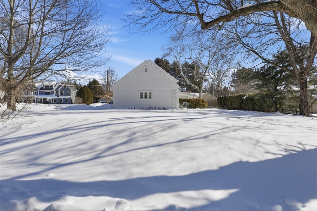 2 Canterbury Road Winchester, MA 01890 - Photo 4 of 33