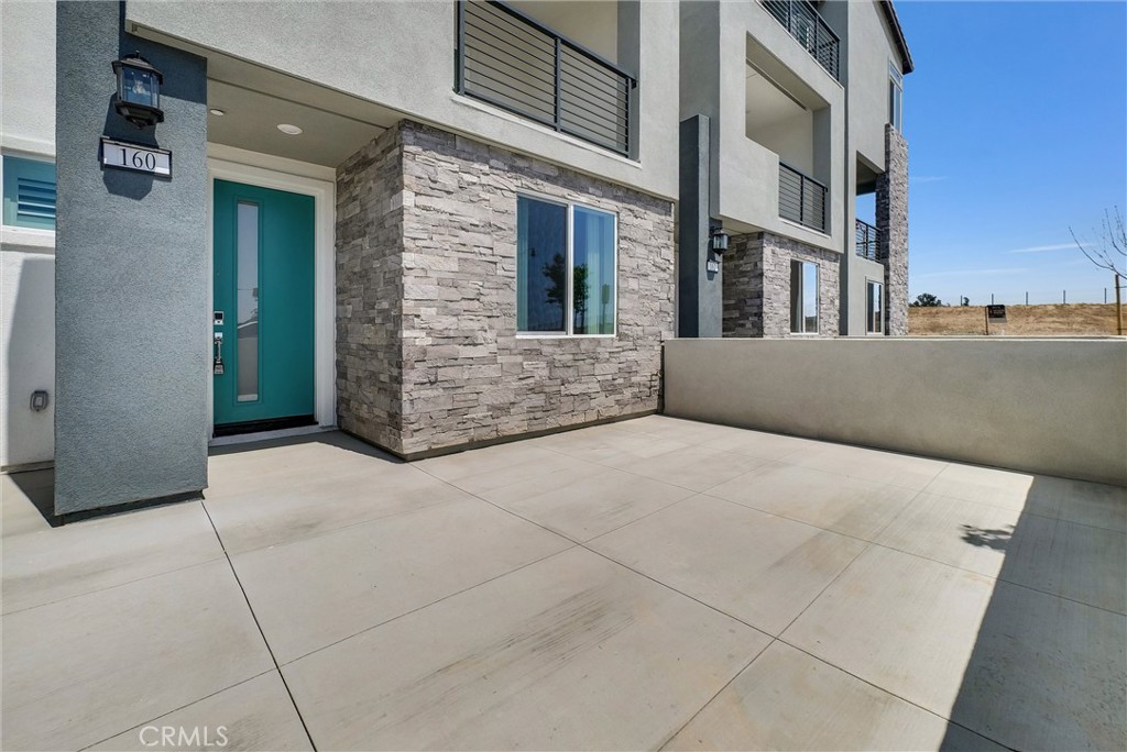 160 Restore Irvine, CA 92618 - Photo 5 of 50