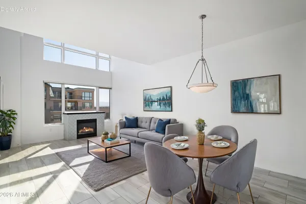 $2,690 | 17 West Vernon Avenue, Unit 619, Phoenix, AZ 85003