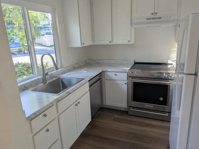 $2,200 | 226 South Grape Street, Escondido, CA 92025