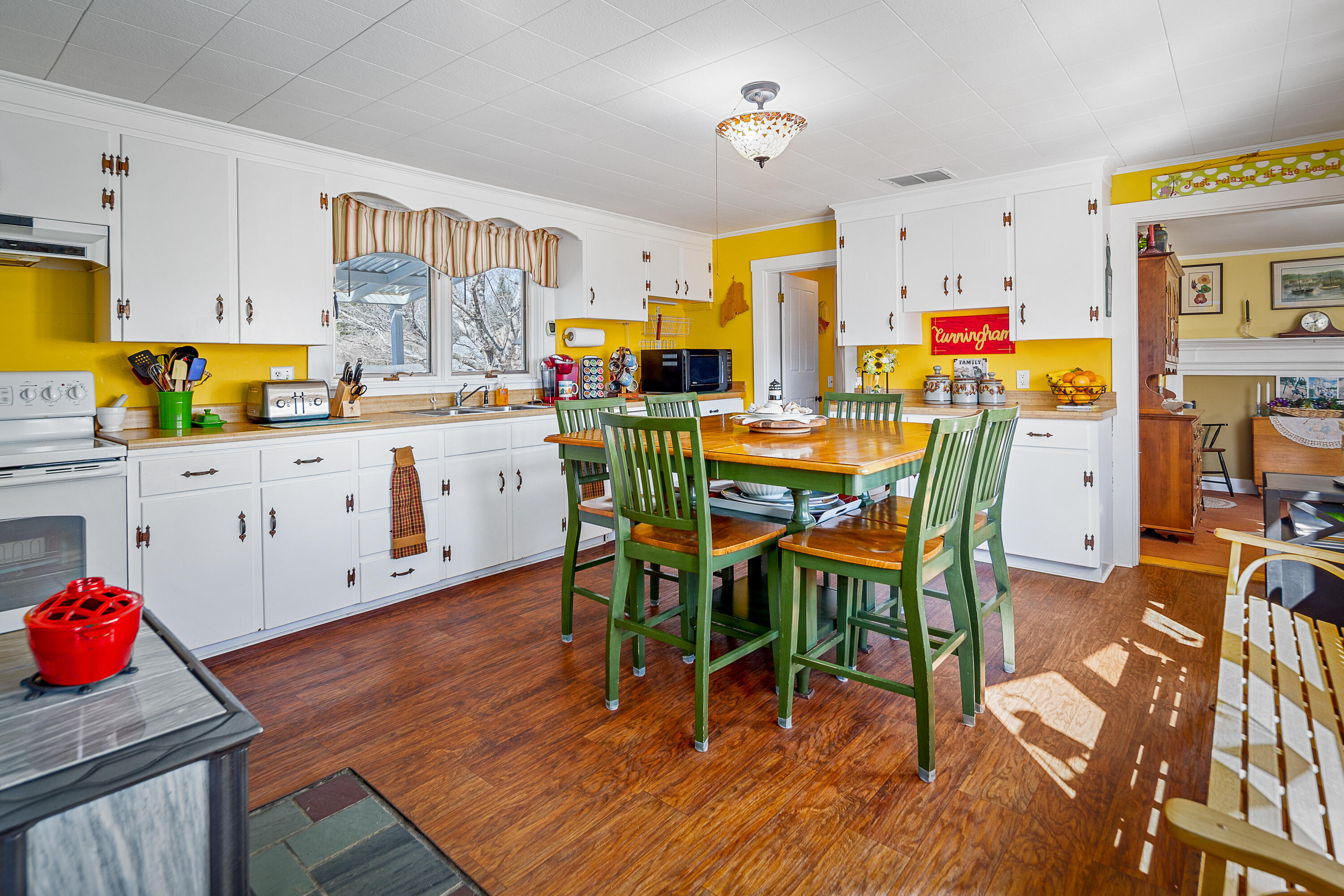 18 Beach Road Lincolnville, ME 04849 - Photo 7 of 46 22_18Beach_S_HOUSE_print