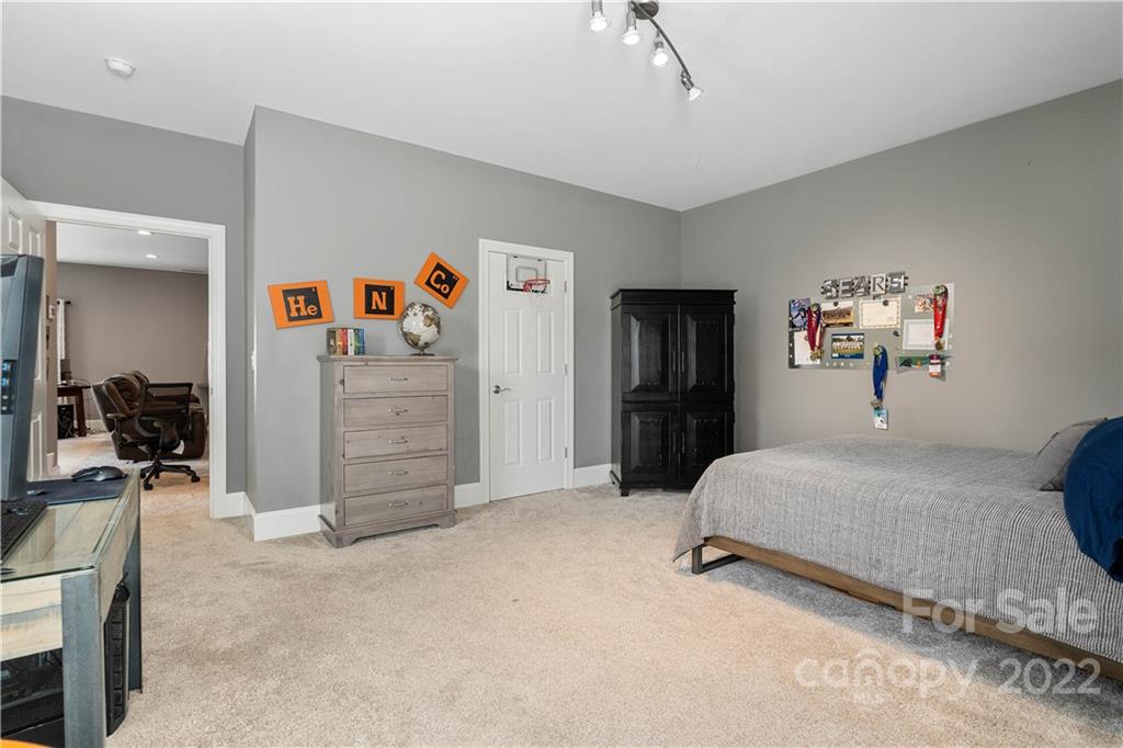 17705 Meadow Bottom Road Charlotte, NC 28277 - Photo 26 of 41 Gallery Image 26