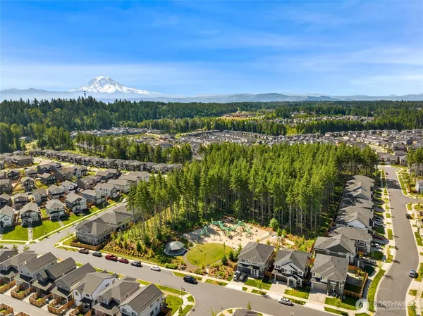$825,000 | 18983 129th St Court East, Bonney Lake, WA 98391