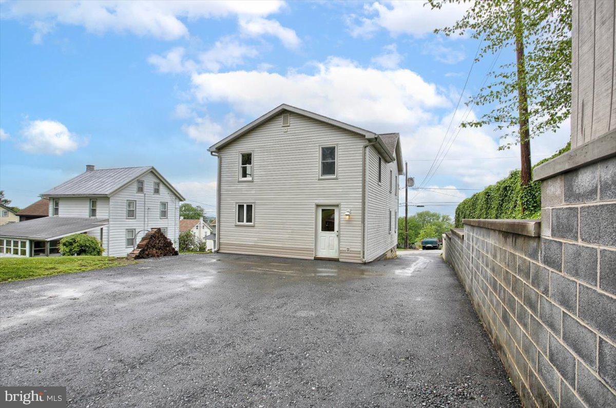 358 Rexmont Road Lebanon, PA 17042 - Photo 11 of 14 Gallery Image 11