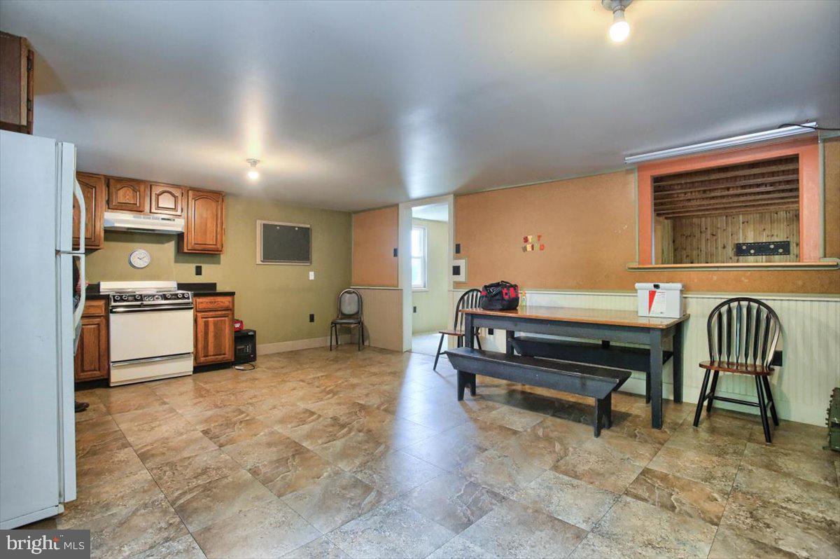 358 Rexmont Road Lebanon, PA 17042 - Photo 4 of 14 Gallery Image 4