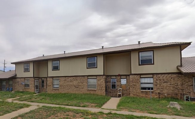 100 Northeast 4th Seminole, TX 79360 - Photo 4 of 7 Gallery Image 4