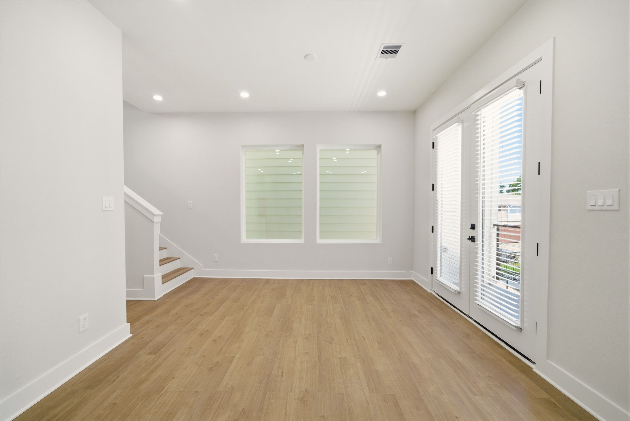 1396 Cedar Post Lane Houston, TX 77080 - Photo 9 of 33