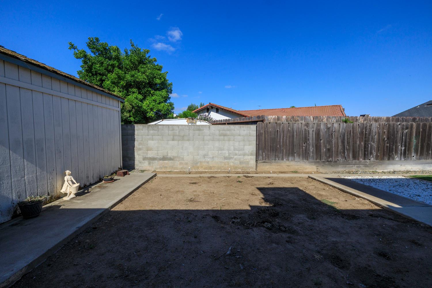 1647 Running Ceres, CA 95307 - Photo 52 of 55