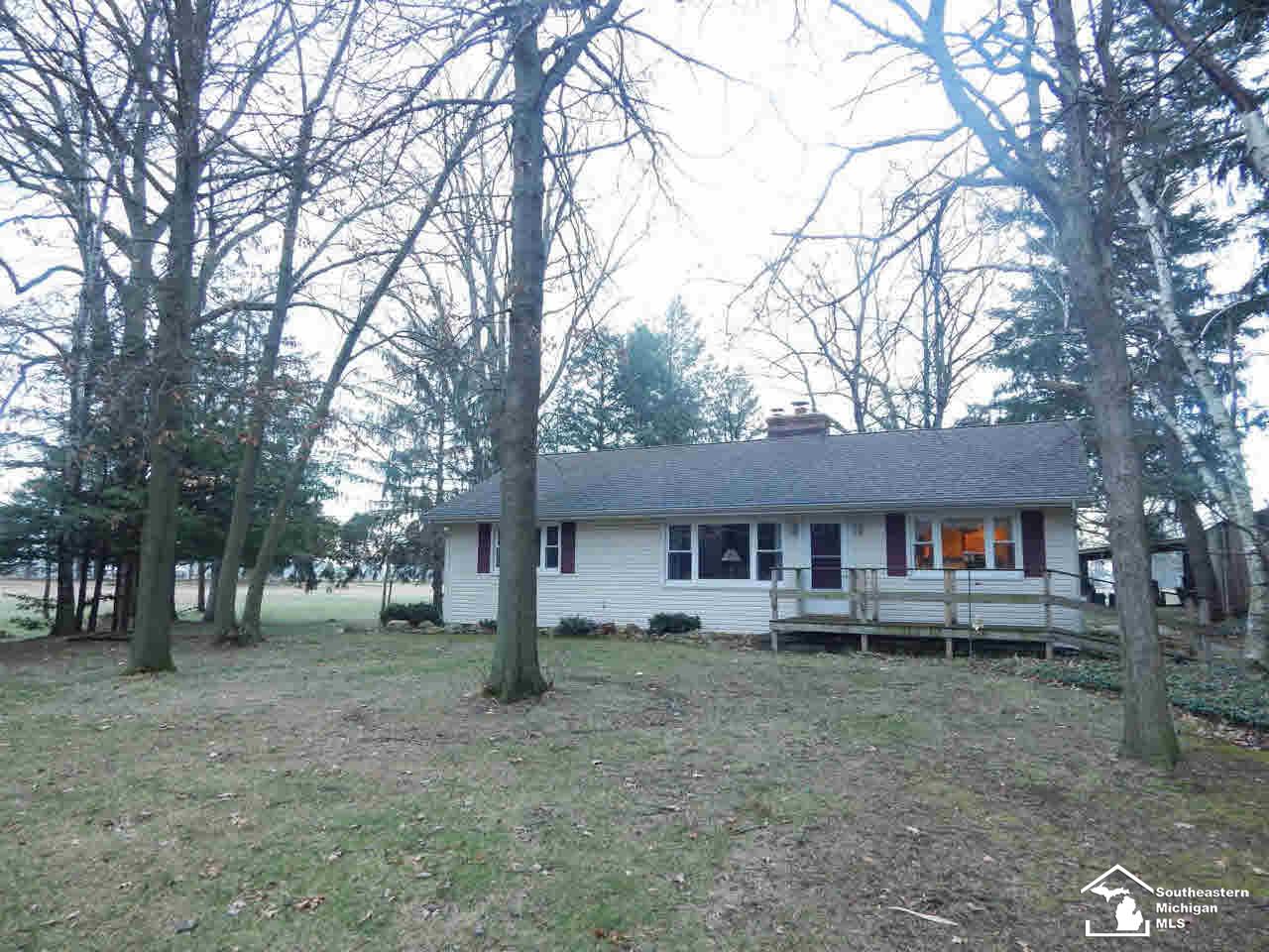 10863 Cemetery Road Erie, MI 48133 - Photo 1 of 17