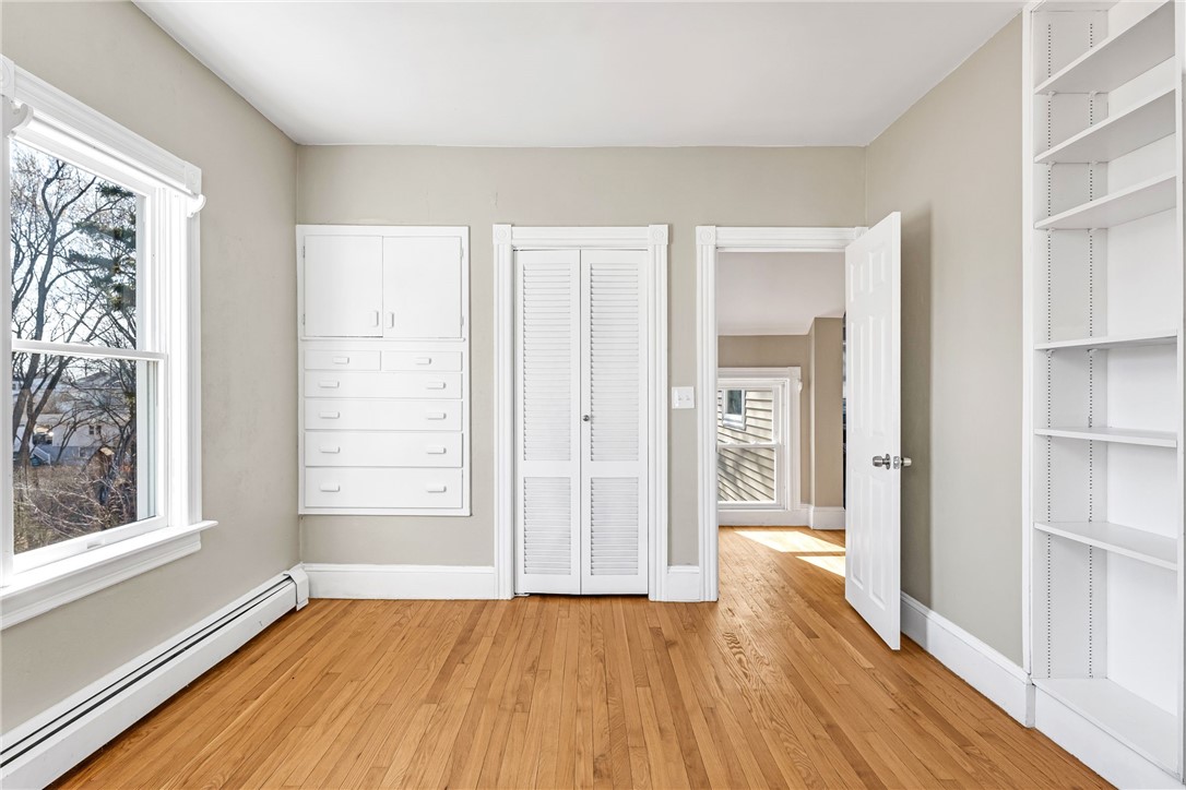 27 Hemlock Avenue Cranston, RI 02910 - Photo 14 of 36