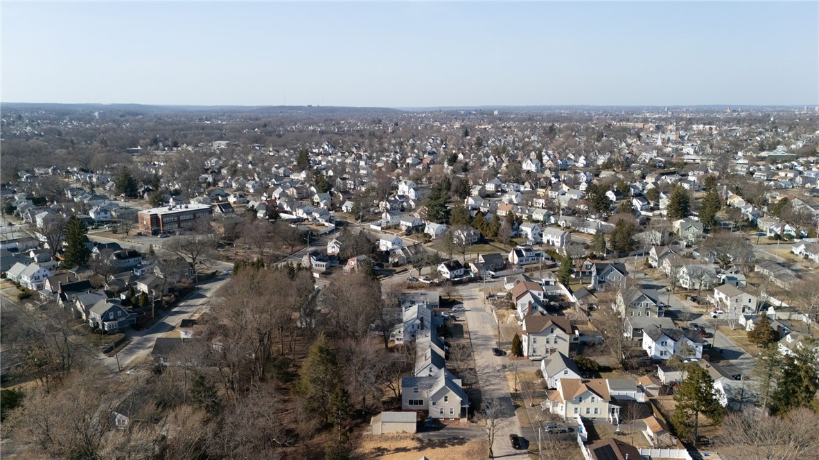 27 Hemlock Avenue Cranston, RI 02910 - Photo 28 of 36