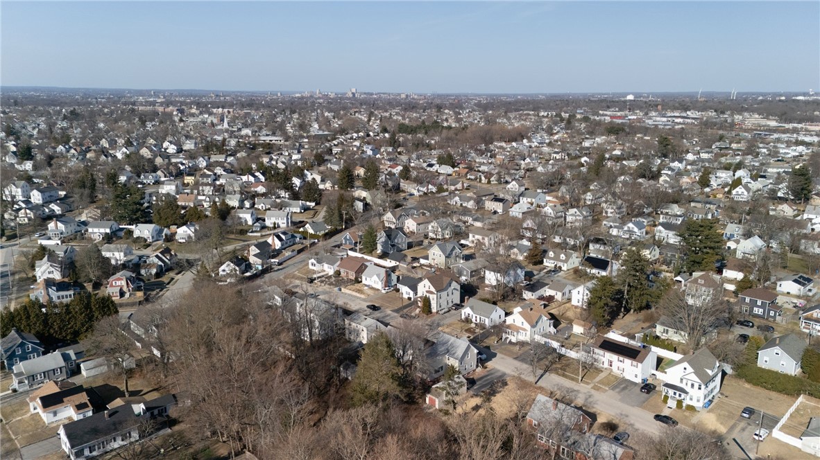 27 Hemlock Avenue Cranston, RI 02910 - Photo 29 of 36