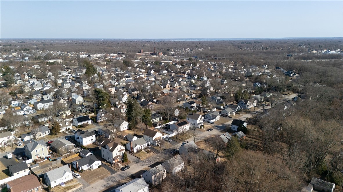 27 Hemlock Avenue Cranston, RI 02910 - Photo 30 of 36