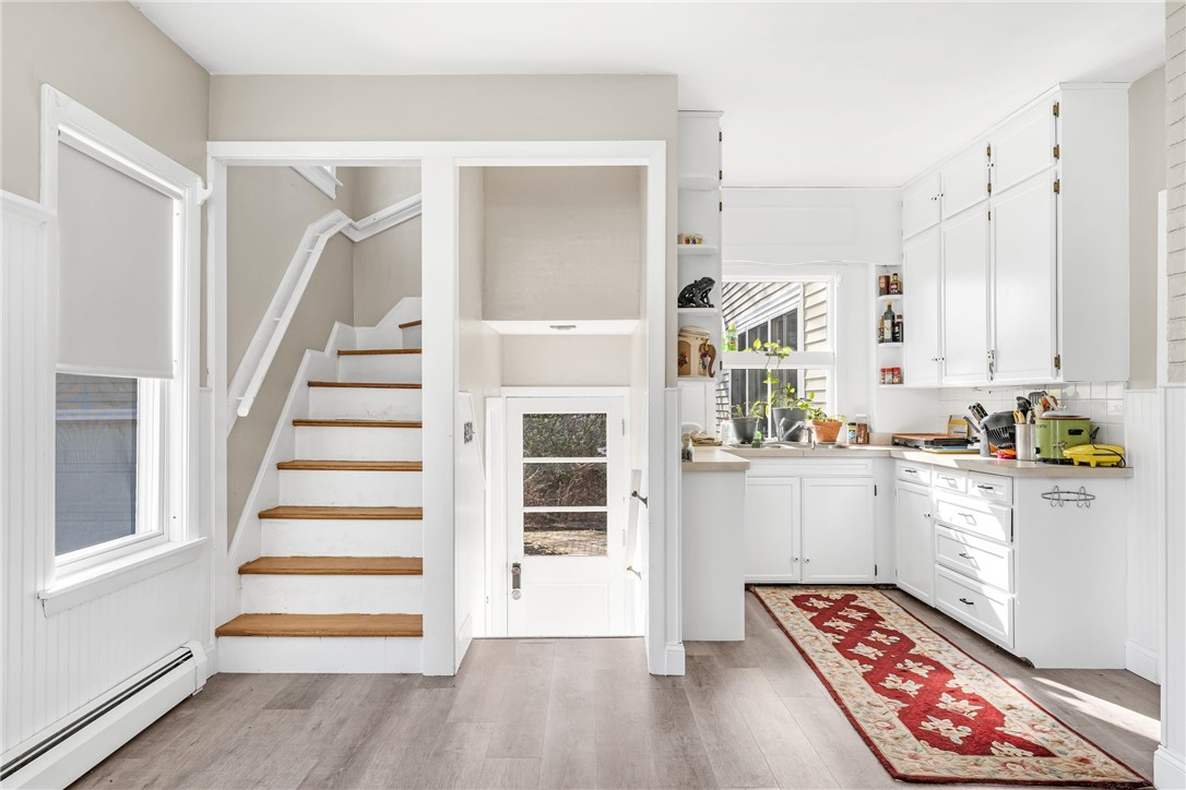 27 Hemlock Avenue Cranston, RI 02910 - Photo 6 of 36