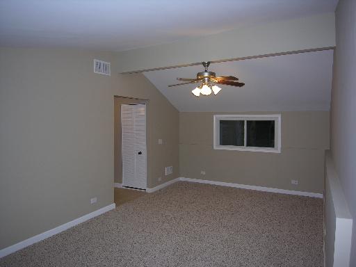 3 East Oltendorf Road Streamwood, IL 60107 - Photo 6 of 11
