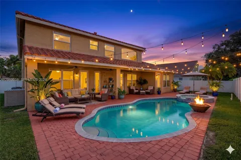 $999,000 | 18901 Southwest 15th Street, Pembroke Pines, FL 33029