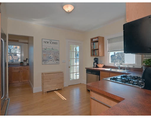 18 Hopkins Road, Unit 18 Arlington, MA 02476 - Photo 4 of 21 Gallery Image 4