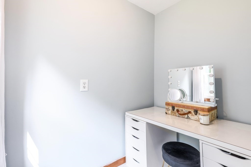 200 West Sutton Road Sutton, MA 01590 - Photo 22 of 33 a room with a sink and cabinets