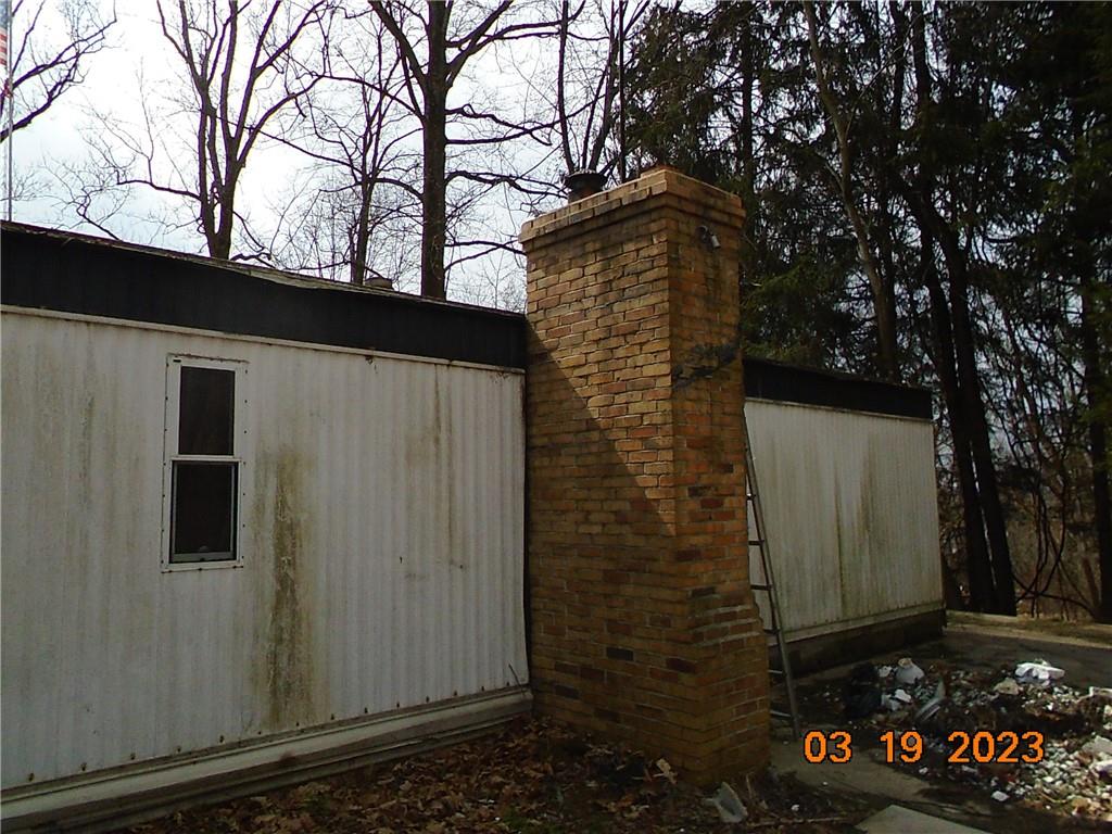 400 Bell Point Road Avonmore, PA 15618 - Photo 18 of 20 a backyard of a house