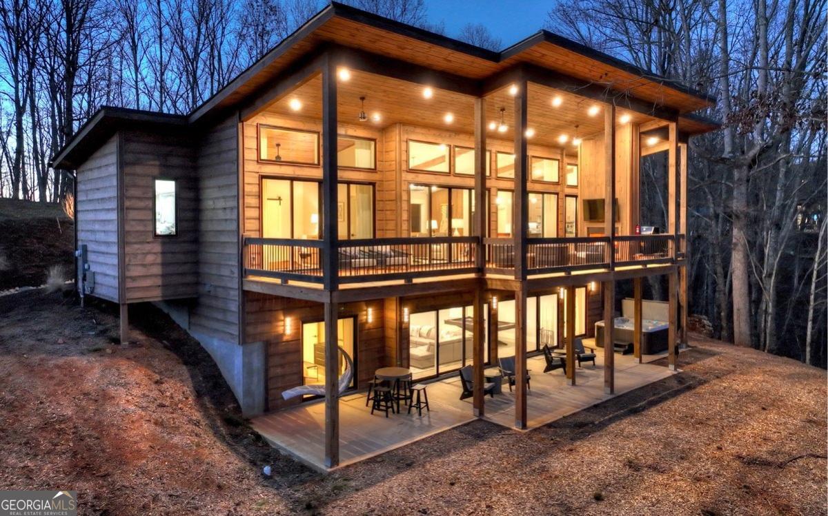 375 Blue Berry Ridge, Unit 2B Morganton, GA 30560 - Photo 47 of 61 a view of outdoor seating