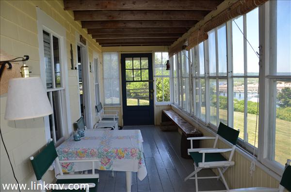 26 Basin Road Chilmark, MA 02535 - Photo 8 of 21 http://d1qzqeyxiitrap.cloudfront.net/photos/20116/600/02367796.jpg