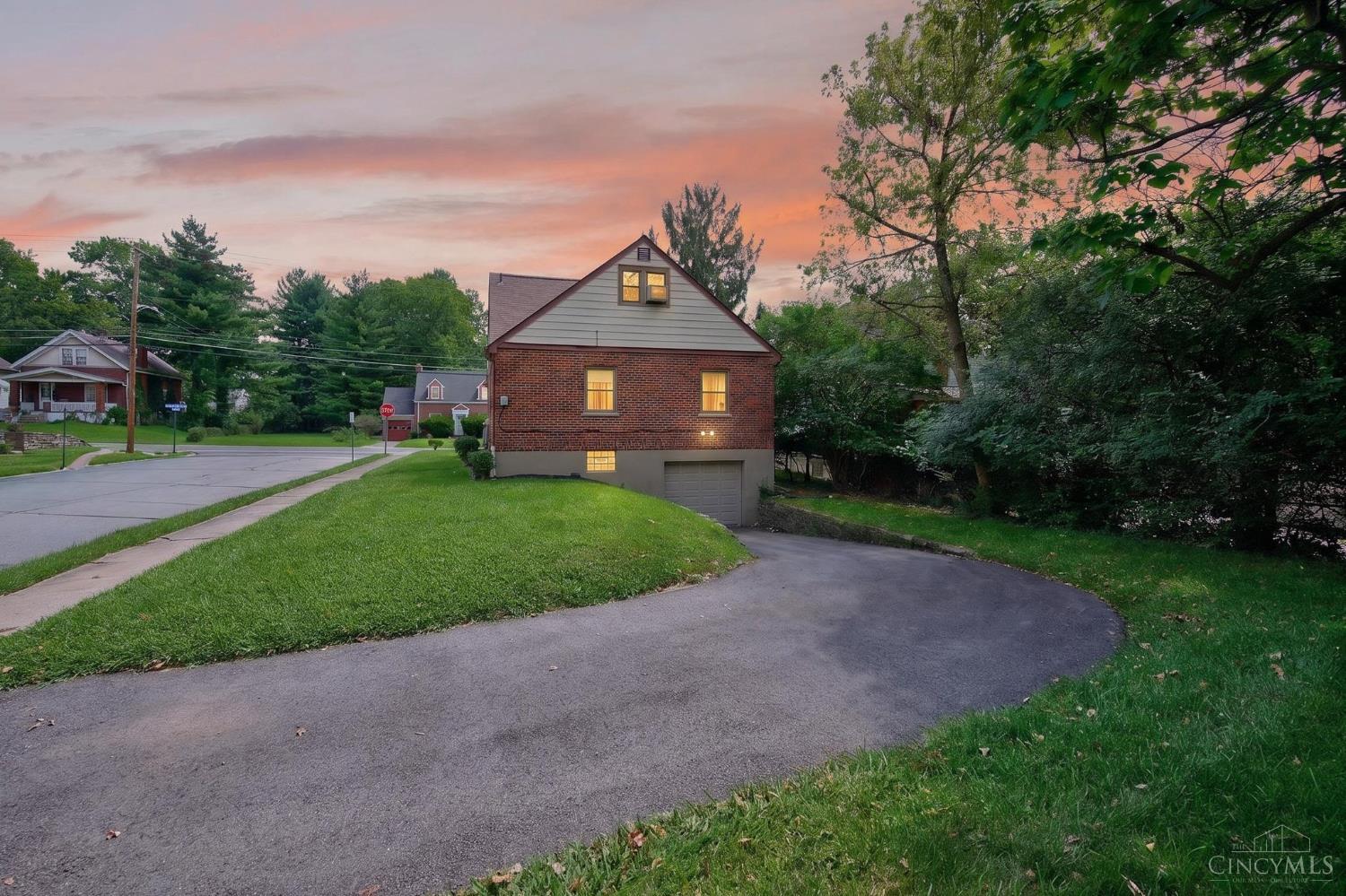 6747 Plainfield Road Silverton, OH 45236 - Photo 47 of 49 Gallery Image 47