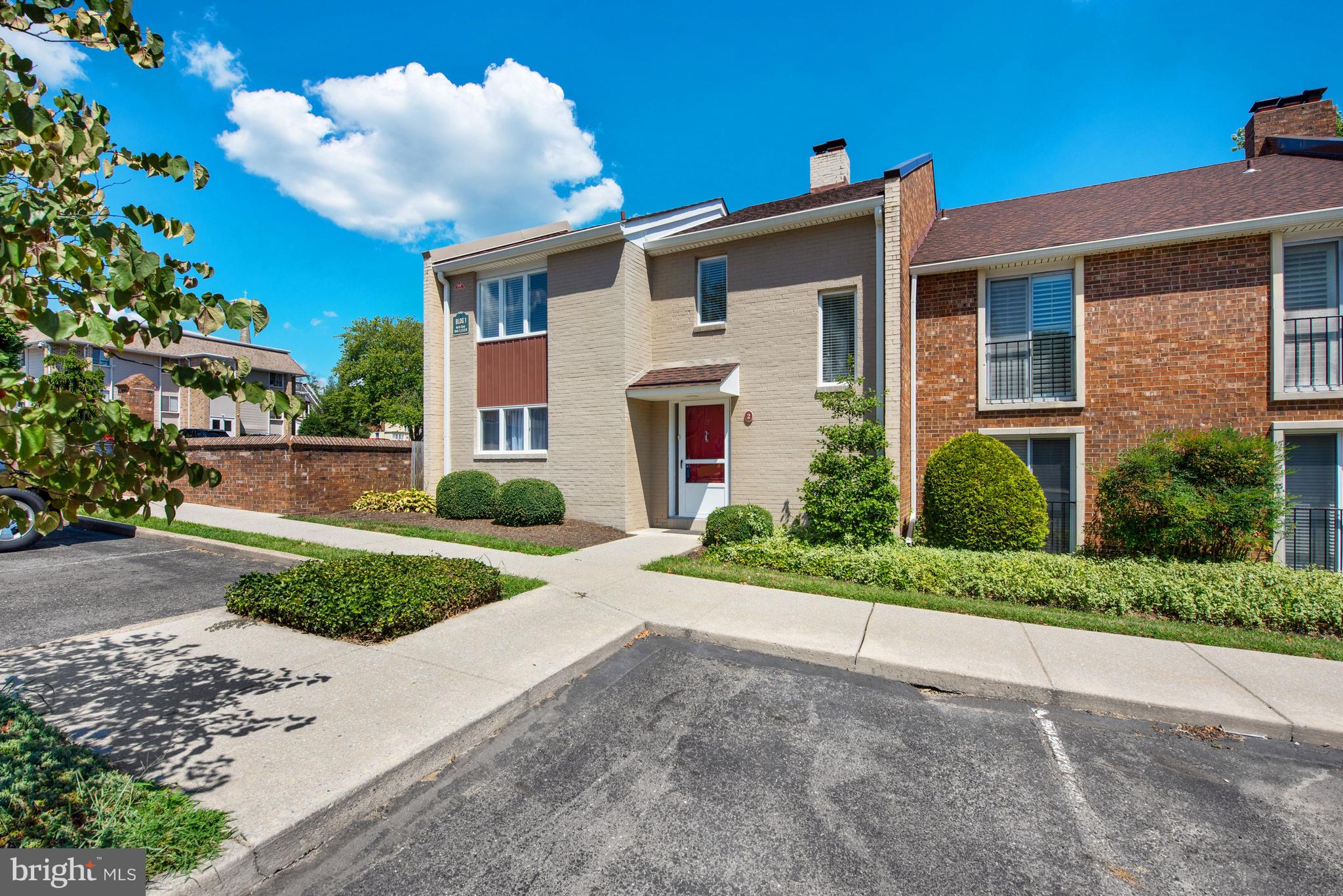 2 North Close Moorestown, NJ 08057 - Photo 2 of 35