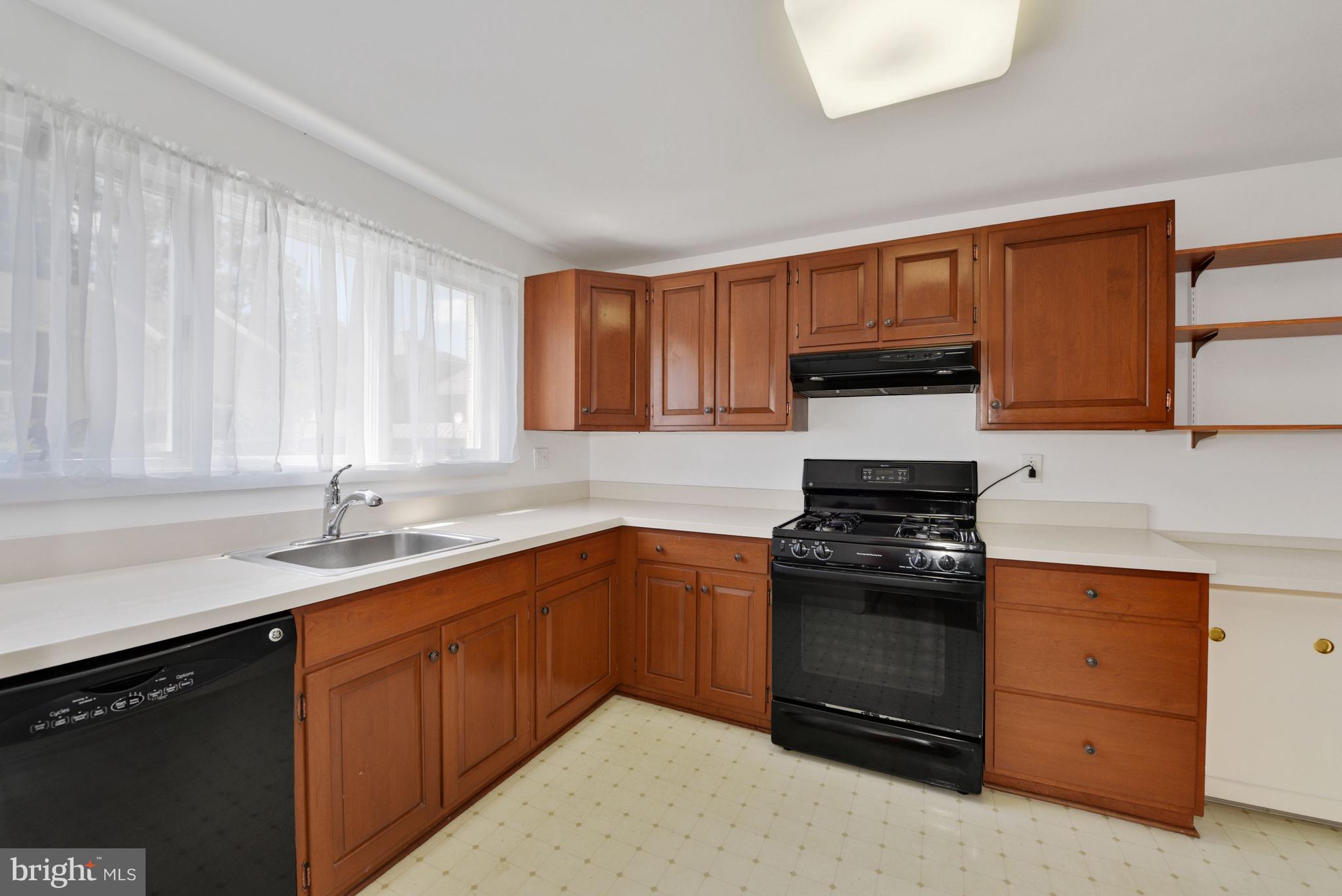 2 North Close Moorestown, NJ 08057 - Photo 7 of 35