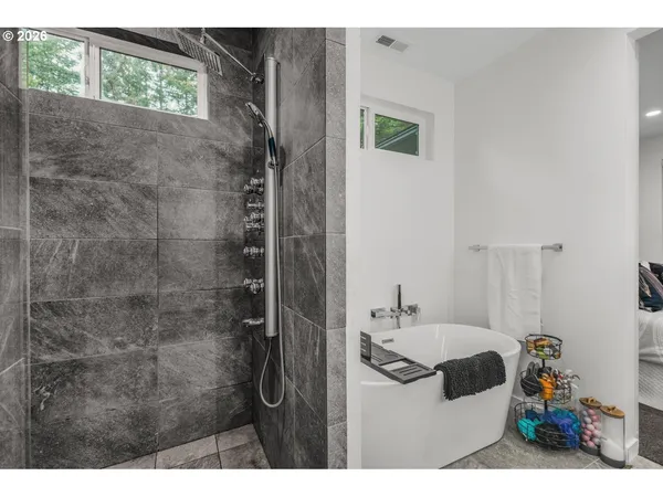 $780,000 | 88879 Highway 42S South, Bandon, OR 97411