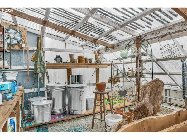 $780,000 | 88879 Highway 42S South, Bandon, OR 97411