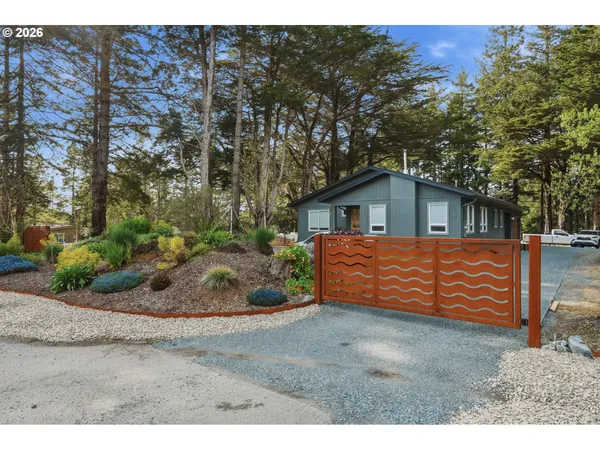$780,000 | 88879 Highway 42S South, Bandon, OR 97411