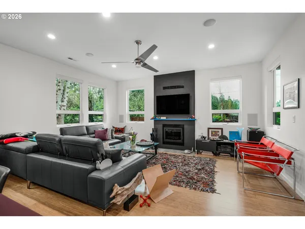 $780,000 | 88879 Highway 42S South, Bandon, OR 97411
