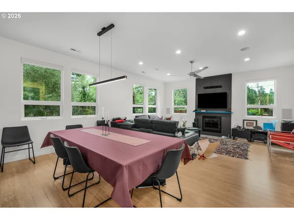 $780,000 | 88879 Highway 42S South, Bandon, OR 97411