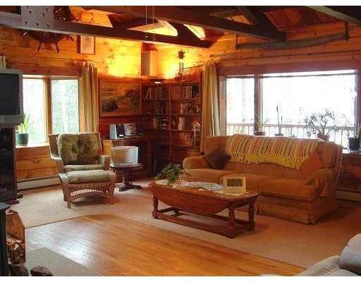 227 High Head Road East Machias, ME 04630 - Photo 7 of 23 Living Room.